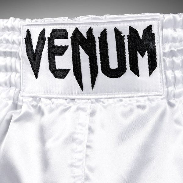 Шорти Venum Classic Muay Thai Shorts - White/Black VE 03813-002 S фото